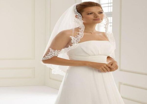 

2019 short lace edged bridal wedding veils 80mm one layer wedding veil beaded lace bridal veil wedding accessory36927752751107, Black