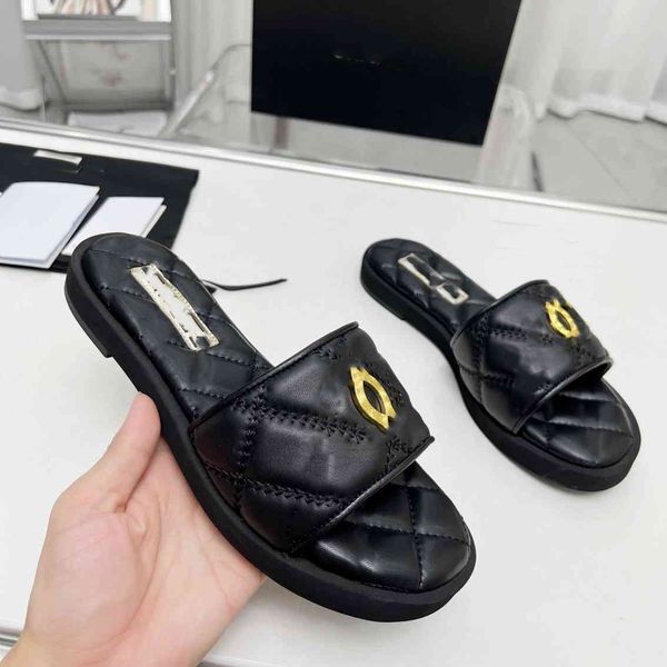 

designer women sandals quilted platform flats flats low heels buckle channel slippers ankle strap beach shoes ccity fdhcb, Black