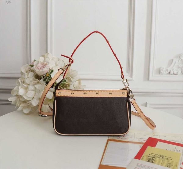 

2022 luxury designer shoulder bags classic leather handbag ladies fashion bag two colors size 22cm