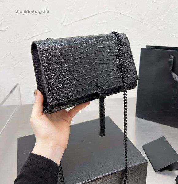 

luxury designer shoulder bag classic new chain handbag fashion high-end women's bag 22cm with box