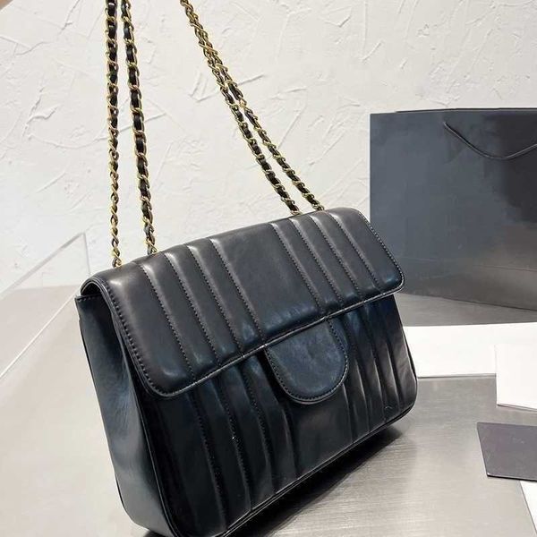 

c letter shoulder bags cc designer bags luxurys handbag chain bag elegant stripes black messenger vintage leather crossbody bags purse flip