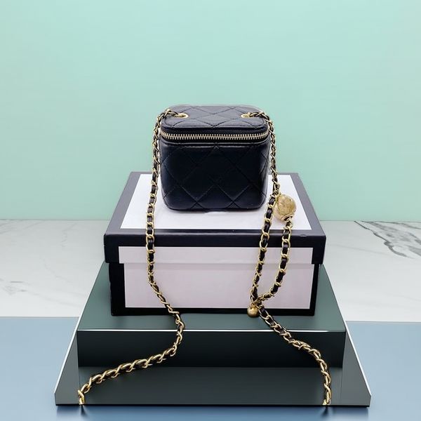 

cc makeup bag crossbody bag small vanity with chain quality leather crossbody bag saddle bag luxurys handbags diamond lattice golden ball wo