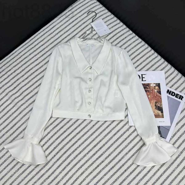 

women's blouses & shirts designer 2023 early autumn new temperament aging elegant micro horn sleeves v-shaped polo neck shirt m96t, White