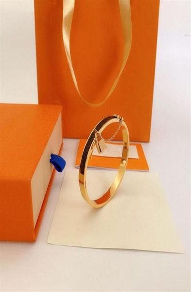 

2022 love bracelets silver bangle fashion men women gold bracelet engagement party designer channel jewelry women wit2509548, Black