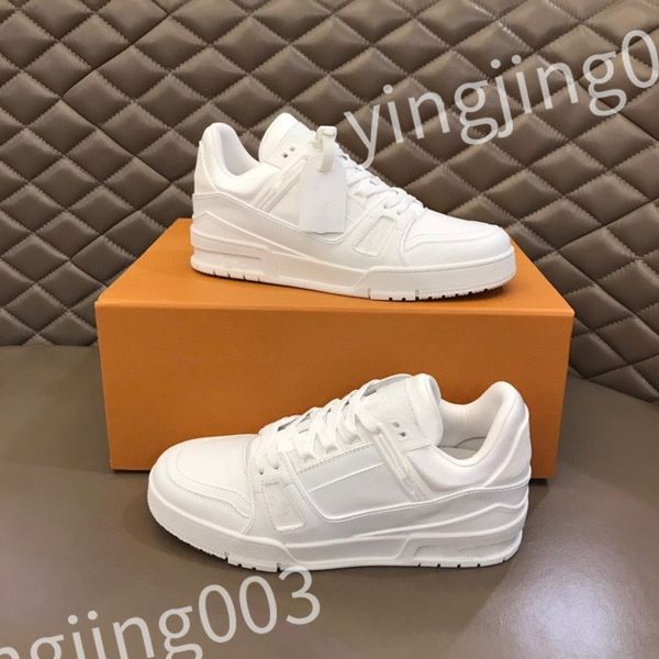 

2023 new luxurys designer sneakers classic men trainer casual shoes vintage platform trainers denim shoes rubber canvas leather sneaker rd22, Black