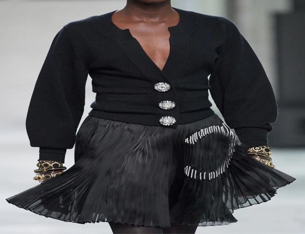

designer 2022 skirt women autumn high waist pearl embroidery lady pleated skirt2301655, Black