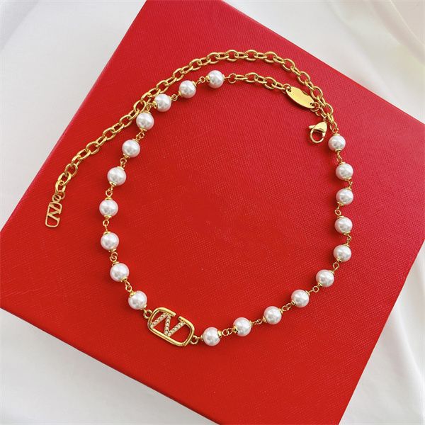 

designer pendant necklaces letter v logo jewelry necklace luxury women fashion jewelry pearl metal valentinolies gold necklace gift 42, Silver
