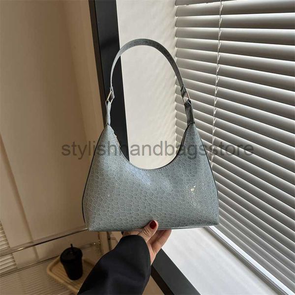 

shoulder bags 2023 spring new fashion bag women's trend simple shoulder bag leisure underarm bag small western new moon bagstylishhandb