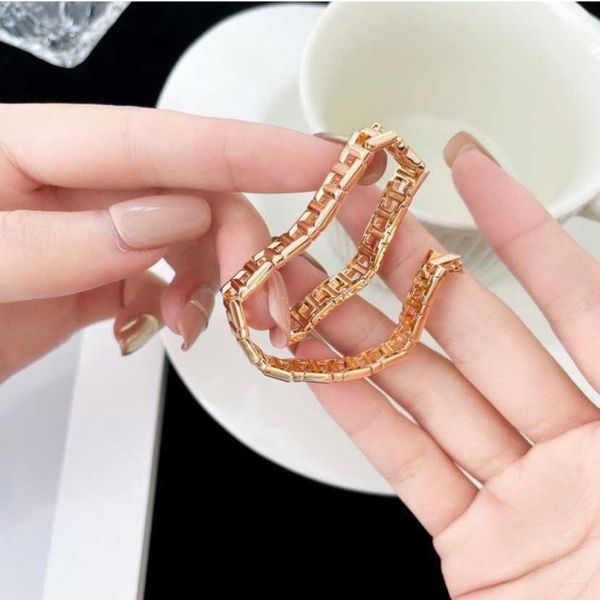 

tiffay true series bracelet 18k rose gold 3akl 3akl, Black