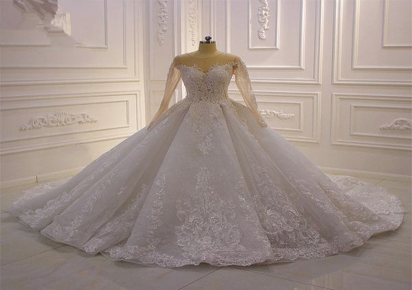 

luxury 2020 ball gown wedding dresses long sleeves lace appliqued sheer bridal dresses beaded sequins plus size wedding gowns robe9064048, White