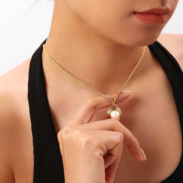 

accessories diamond ring luxury designer necklace flowers clover bangle women ins net red stainless steel pearl pendant water ripple chain h, Silver