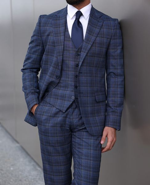

fashion plaid groom wear men wedding suits notched lapel 3 pieces business office custom made( jacket+pants+vest), Black;gray