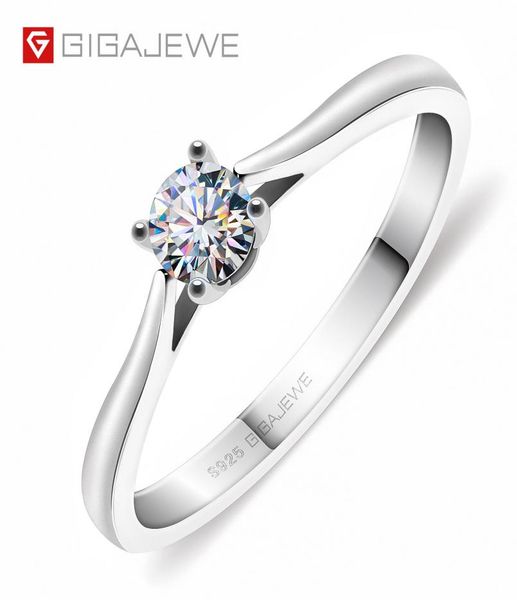 

gigajewe 03ct 4mm round cut ef vvs1 moissanite 925 silver ring diamond test passed fashion claw setting women girlfriend gift gms1955220, Slivery;golden