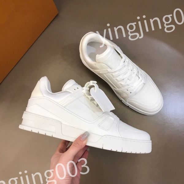 

2023 new luxurys designer sneakers classic men trainer casual shoes vintage platform trainers denim shoes rubber canvas leather sneaker rd22, Black