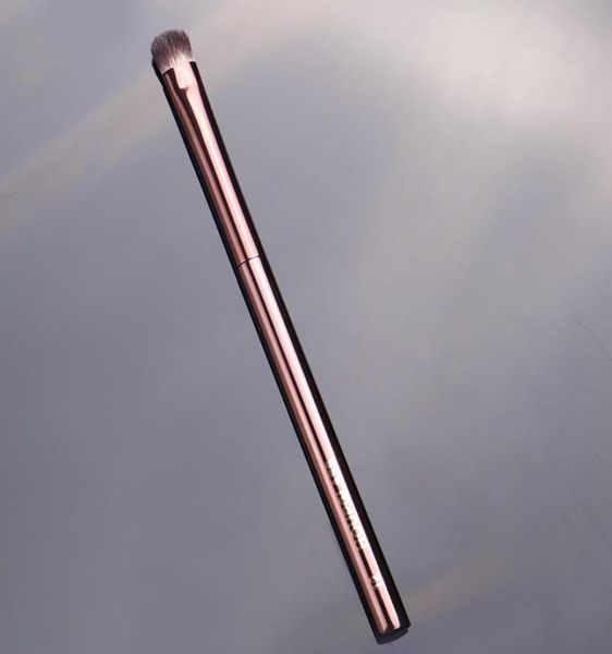 

hg beveled shadow makeup brush no12 small eye shadow smudging blending highlighting beauty cosmetics tools1275770