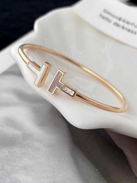 

fashionable and high-end opening double t full diamond bracelet for women 18k gold family white fritillaria couple trend, Black