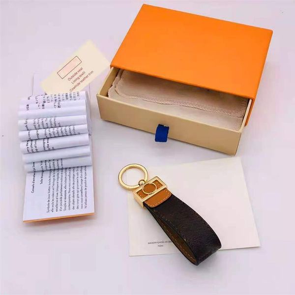 

2021 keychain key chain buckle keychains lovers car handmade leather men women bags pendant accessories 6 color 25983 with box dus173b, Silver