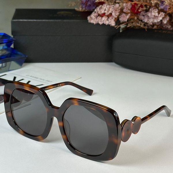 

rectangular frame sunglasses ve4434 fashion designer womens sunglasses ladies luxury eyewear uv400 unique logo mirror leg design with origin, White;black
