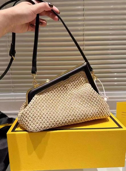 

2023 designers weaving's first new bag in autumn classic luxurys genuine leather