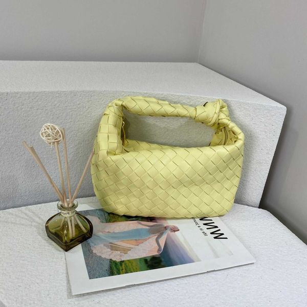 

vneta bag totes handbag abottegas luxury leather versatile jodie fashion bags designer women's trend hand woven women c shoulder bags q