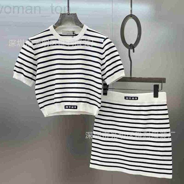 

women's t-shirt designer high version miu family women's knitted short sleeved skirt two-piece set for summer t-shirt i4yo, White