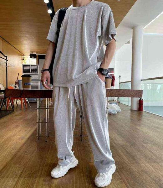 

ice silk casual suit male ins tide brand straight pleated sports pants summer thin section handsome drape suit mens clothing l22065573440, Gray