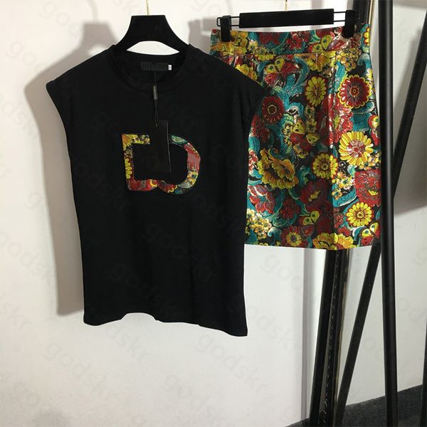 

embroidery shirt skirt women letter print vest short sleeved floral skirt high waisted skirt t shirt long short set, Gray