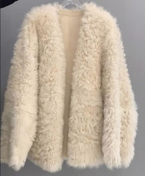 

mango warm maj e and environmentally friendly artificial fur one piece coat with light mature style and advanced sense rich family gold beig, Black