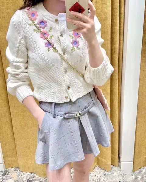 

maje sweet flower embroidery white knit cardigan, Black;brown