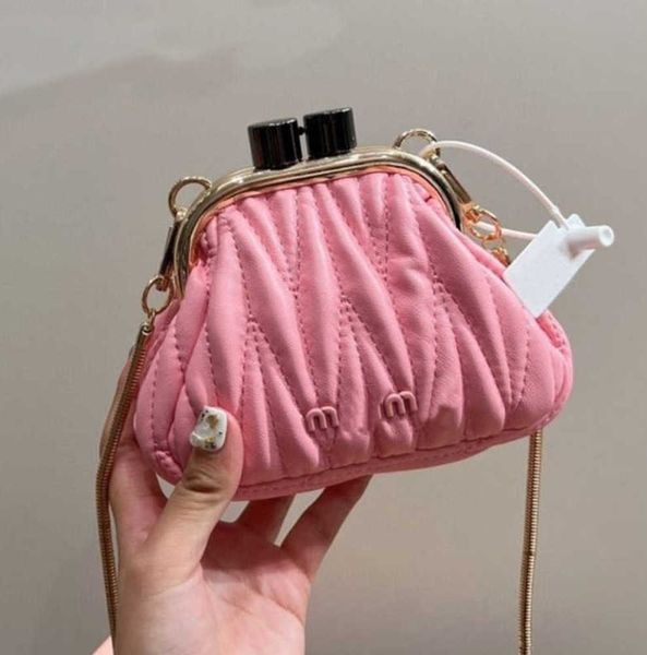 

luxury clip bag miu designer shoulder bags women fashions chain crossbody purse mini dumpling handbag messenger french minority
