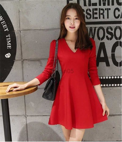 

maternity dresses maternity long sleeve autumn dress for feeding v-neck cotton solid color breastfeeding clothes new 2023 hkd230808, White