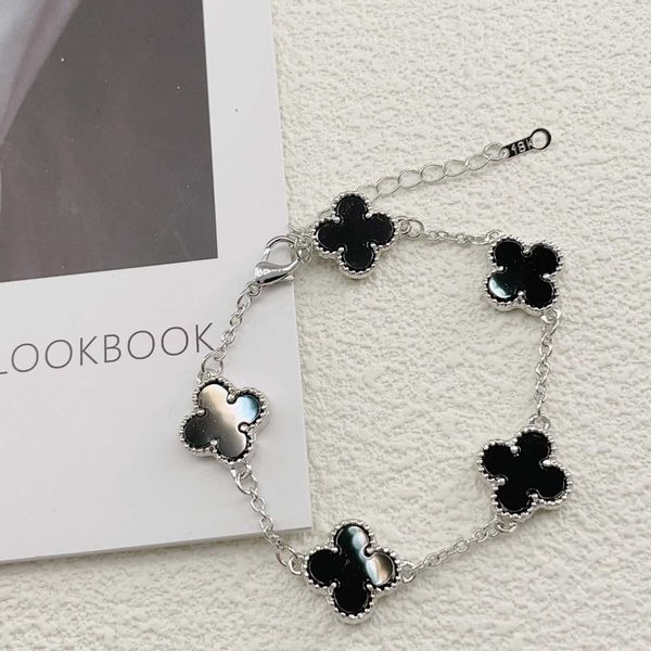 

van clover bracelet korean version of the simple colorless double-sided four-leaf clover bracelet ladies multifunctional titanium steel jewe, Golden;silver