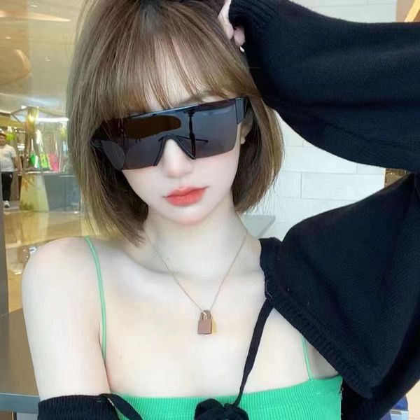 

2023 new conjoined lens large frame sunglasses for men europe and the united states trend gradual change color for women sunglasses uv prote, White;black