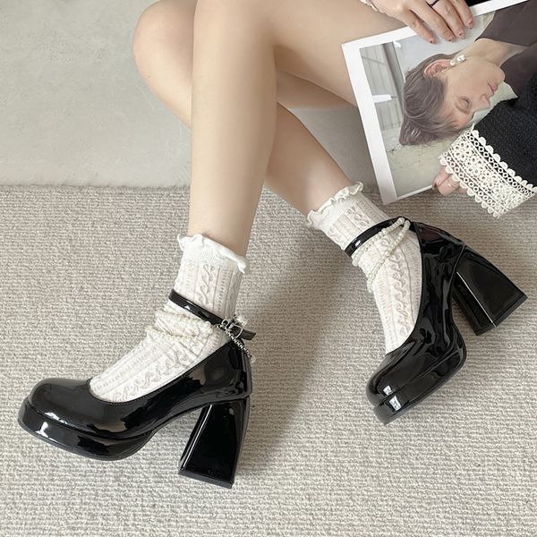 

dress shoes vintage high heels mary jane for women 2023 patent leather platform pumps woman pearls chain thickheeled female 230807, Black