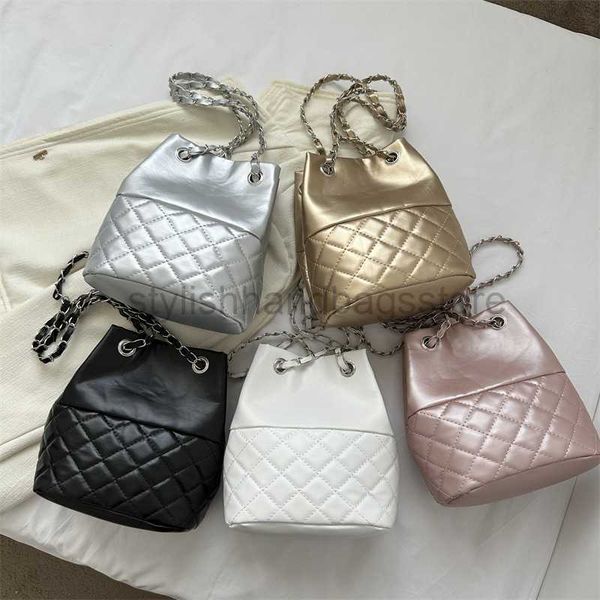 

drawstring lingge embroidery thread large capacity bucket bag 2023 summer new chain drawn bucket bag fashion simple crossbody bagstylishhand
