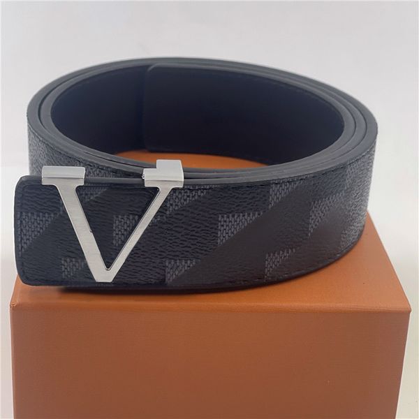 v5: silver buckle+black belt