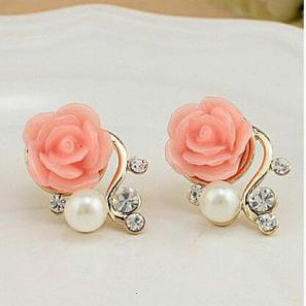 

stud korean fashion jewelry exaggerated earrings style korean women ol pink rose imitation pearl crystal earrings wholesale 230808, Golden;silver