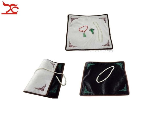 

whole 3pcs jewelry display counter 3030cm white black doubleface used jewelry necklace bracelet ring exhibition fur cloth57818264345841