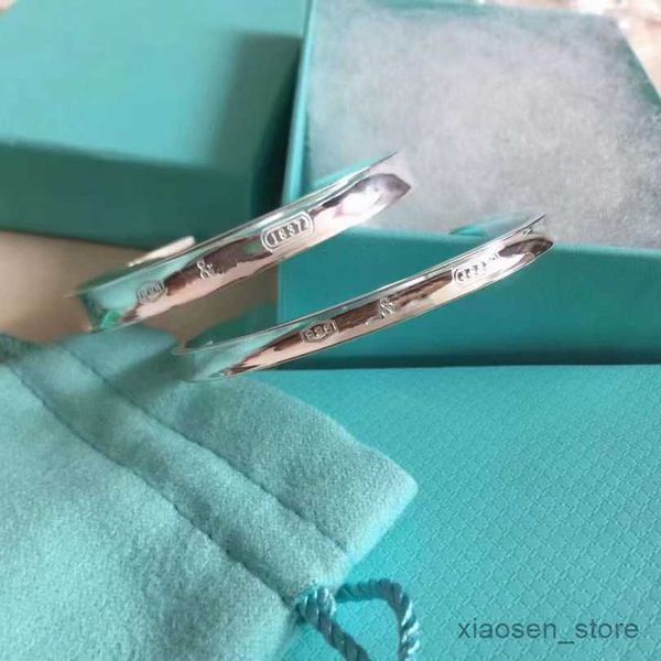 

bracelets luxurys designer bracelets bangles for women fashion jewelry charms fashions classic good r230808, Golden;silver