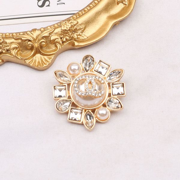 

classical brooch designer letter retro gift gold color pins women fashion broche large beads female clothes suit alloy brooch for hats class, Gray