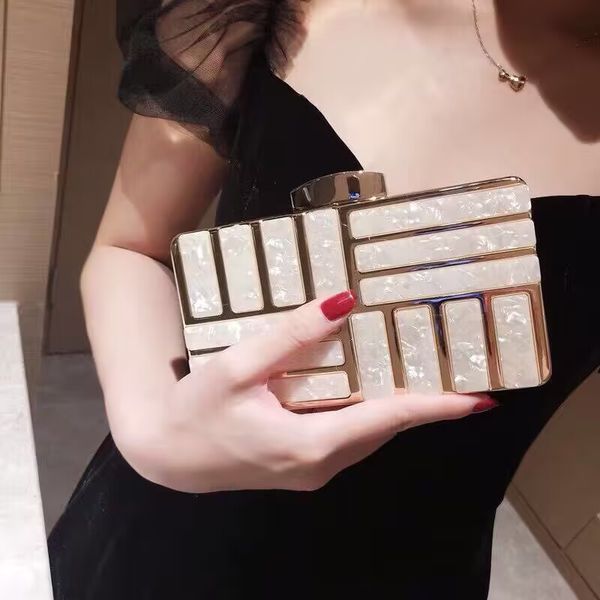 

2023 fashion new hand-held dinner bag socialite dress chain female bag