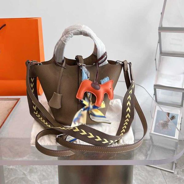 

a designer tote bag her mas handbag h lychee leather bucket bags horse luxury pendant large capacity vegetable basket bag oneshoulder palm p