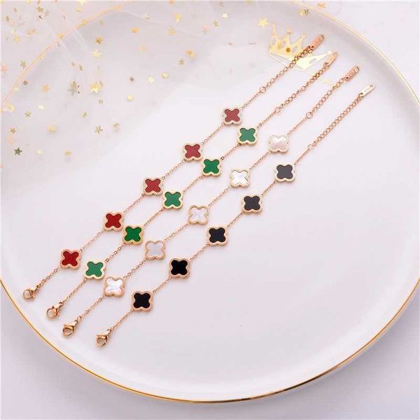 

van clover bracelet designer titanium steel five flowers four-leaf clover bracelet ladies fashion hundred 2023 new gift, Golden;silver