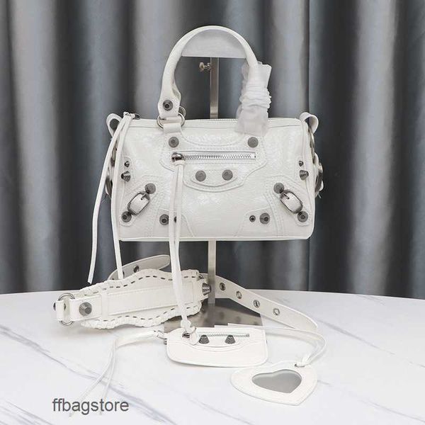 

high bags evening designer le bag girl cagole cool neocagole 2023 heavy travel industry rivet quality mini women's leather diagonal str