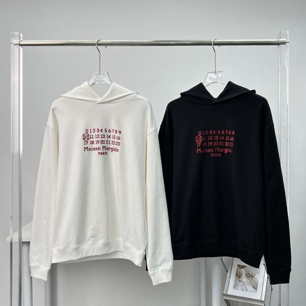 

mens hoodies sweatshirts mm6 red numeric embroidery hooded loose pullover sweater hoodie 230808, Black