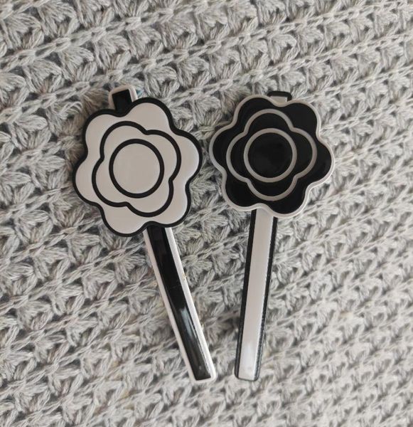 

camellia hair clips smart fashion engraved c mark accessories acrylic party gift with paper card4792028, Slivery;golden