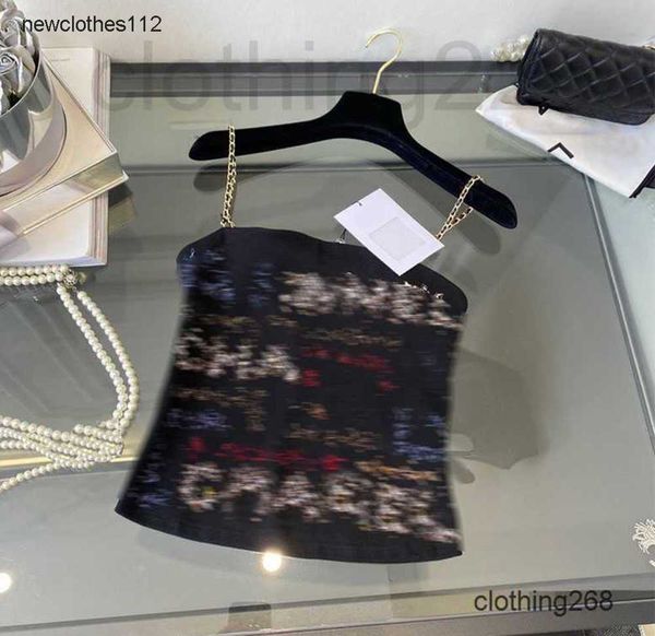 

designer designer runway summer 2023 women's t-shirt fashion chain tanks ladies elegant letter women sleeveless casual tank 36, White