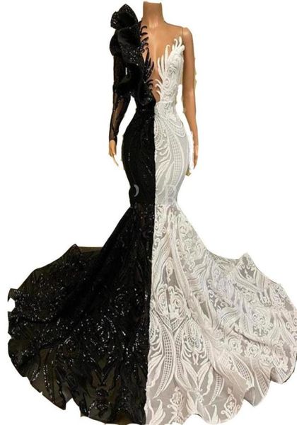 

2022 sparkly black white mermaid prom dresses v neck illusion sequined lace one shoulder long sleeve sequins formal party dre6546265