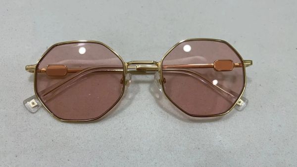 

anti glare eyewear style designer mens sunglasses for women classic brand sun glasses rimless carved retro with golden chain protection pola, White;black