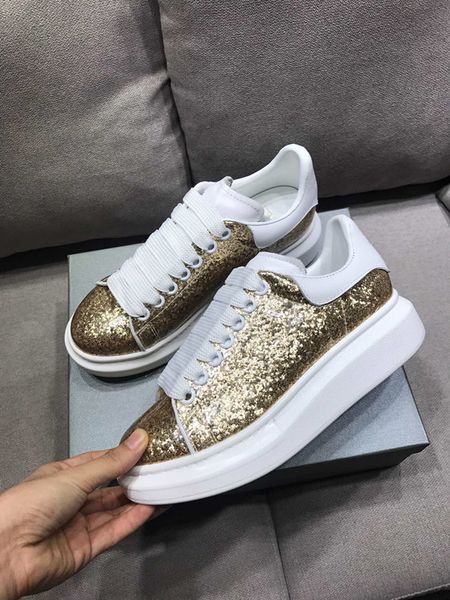 

designer woman shoe leather lace up men fashion platform oversized sneakers white black mens womens luxury velvet suede casual 0808